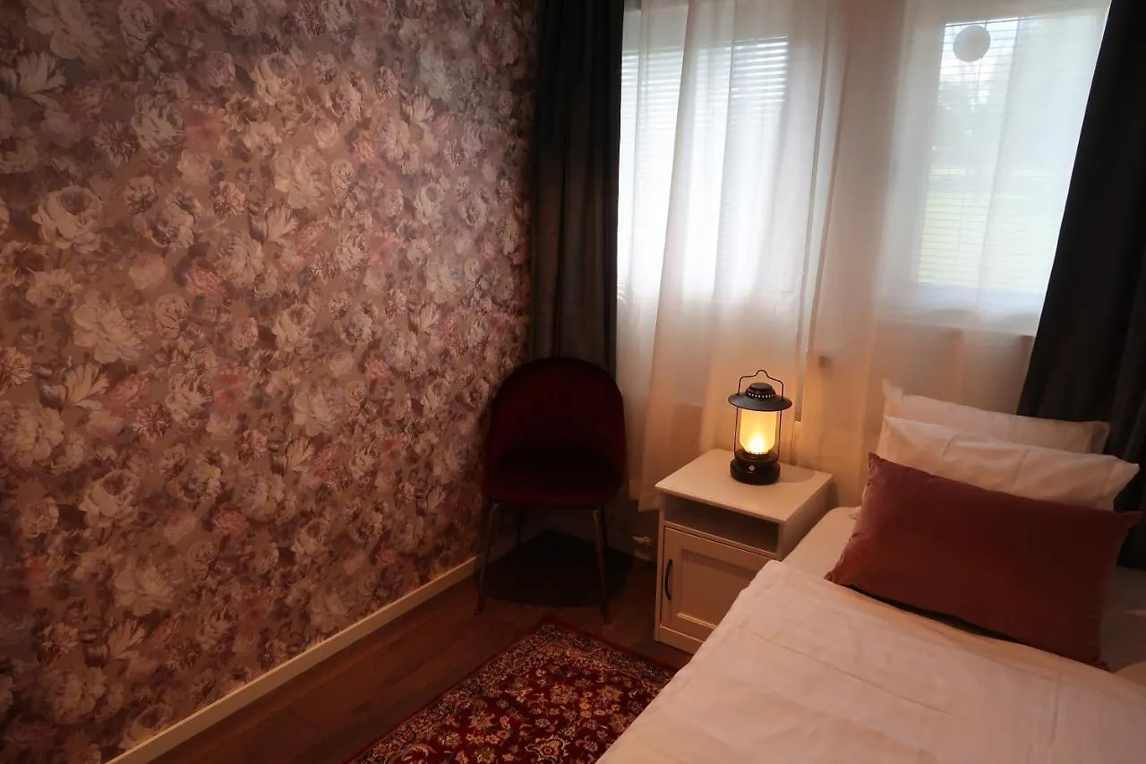 Gasthof Room In Bb - Best Location In Sodermalm Stockholm, Cozy Guest Room Single Bed 10M 2