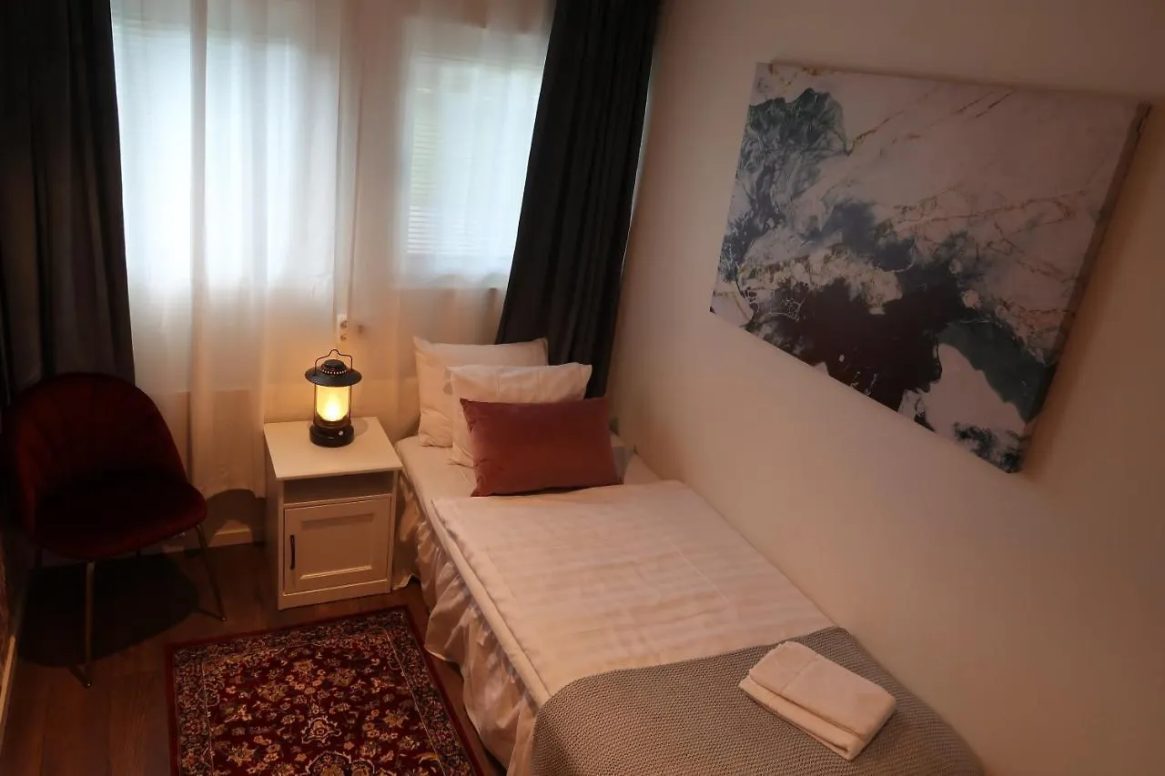 Room In Bb - Best Location In Sodermalm Stockholm, Cozy Guest Room Single Bed 10M 2 0*, Stockholm