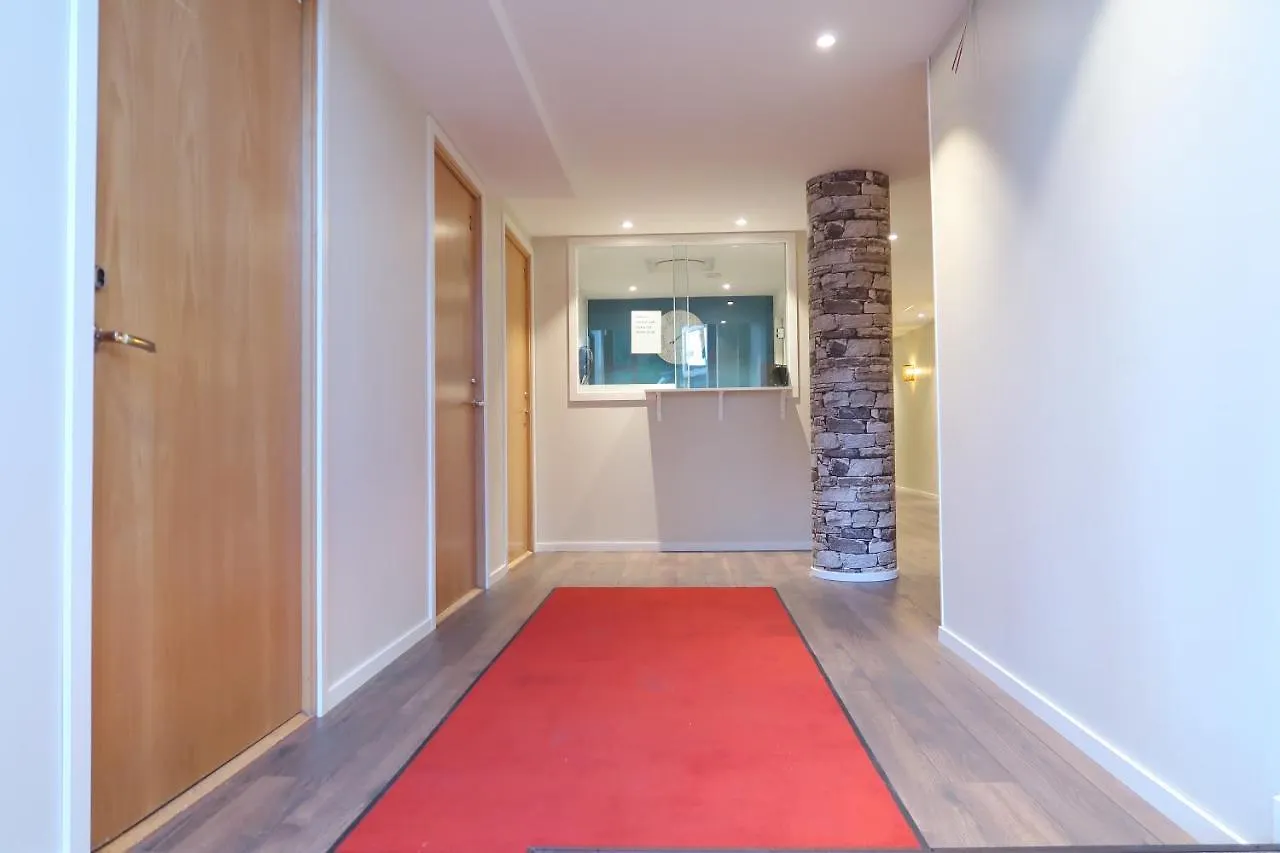 Room In Bb - Best Location In Sodermalm Stockholm, Cozy Guest Room Single Bed 10M 2 0*, Stockholm