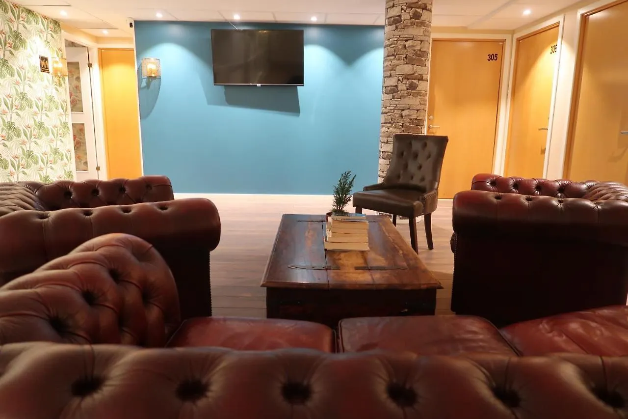 Room In Bb - Best Location In Sodermalm Stockholm, Cozy Guest Room Single Bed 10M 2 Gasthof Stockholm