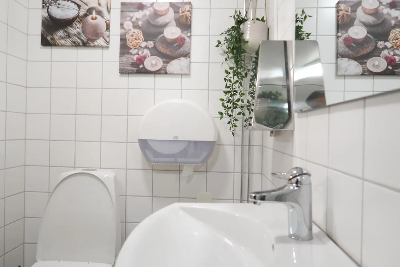 Room In Bb - Best Location In Sodermalm Stockholm, Cozy Guest Room Single Bed 10M 2 Gasthof