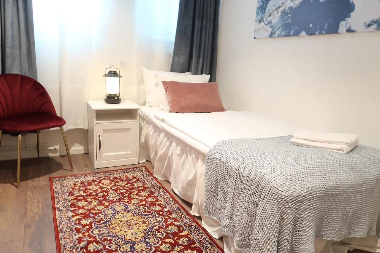 Room In Bb - Best Location In Sodermalm Stockholm, Cozy Guest Room Single Bed 10M 2 0*, ستوكهولم