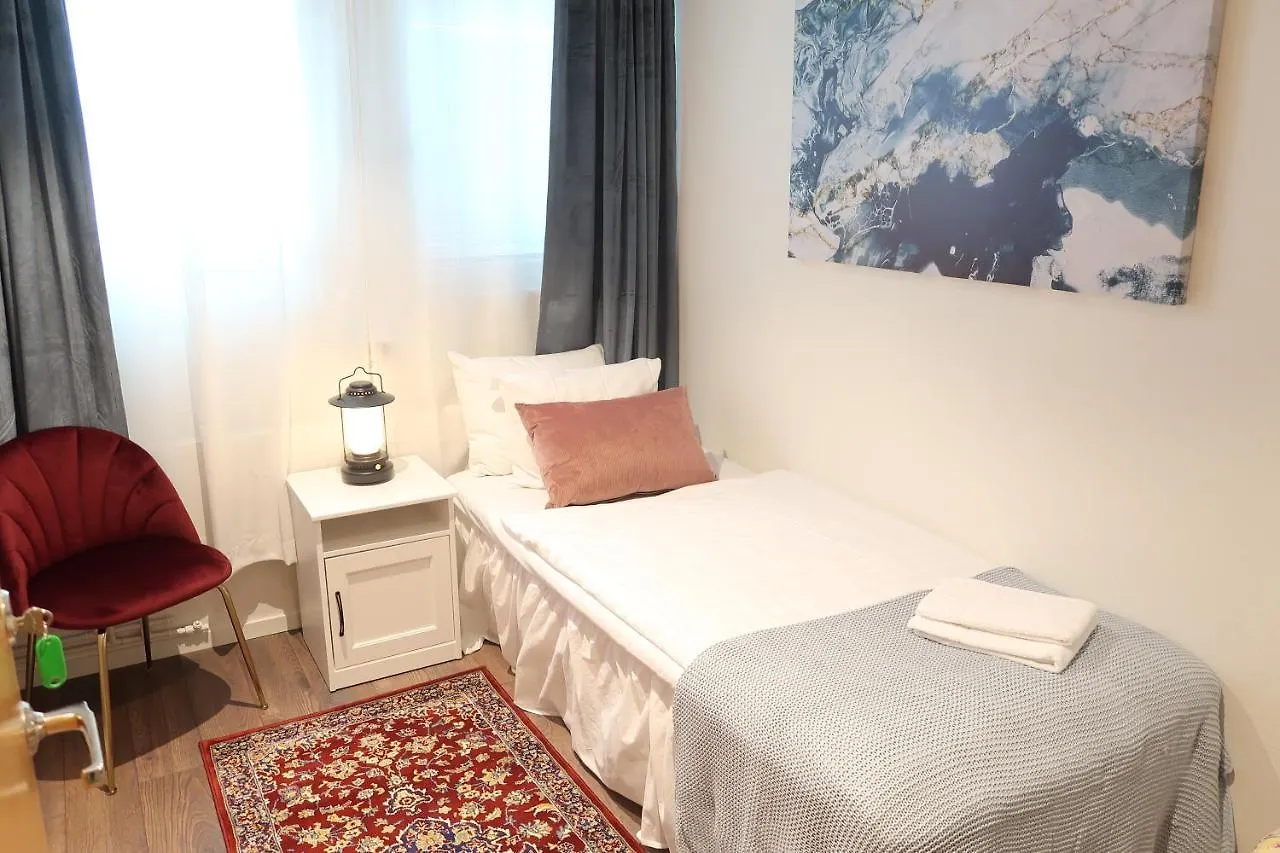 Room In Bb - Best Location In Sodermalm Stockholm, Cozy Guest Room Single Bed 10M 2 بيت ضيافة ستوكهولم